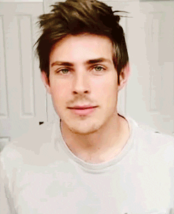 chris lowell animated GIF