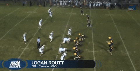 6-foot-11 high school quarterback Logan Routt towers over competition in  West Virginia