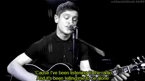 shorten iwan rheon loneliness gif dimensions: 500x281 size: 669