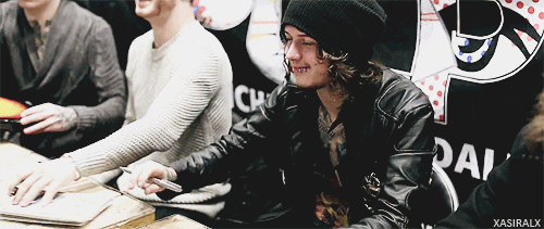 asking alexandria aa ben bruce animated gif