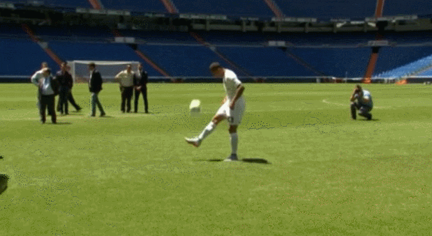 Gareth Bale GIF - Find & Share on GIPHY