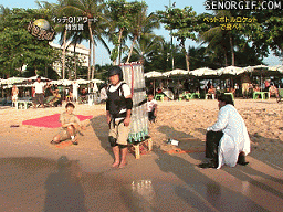 http://media.giphy.com/media/NlndGEUqYdfnq/giphy.gif