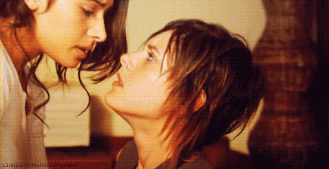 gif shortener shorten lesbian the l word gif dimensions: 478x246