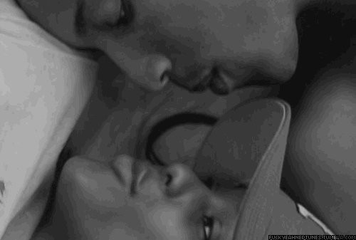 gif shortener shorten pharrell gif dimensions: 500x337 size: 484