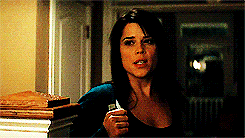 Neve Campbell Scream Find Share On Giphy