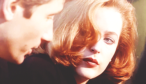 tv the x files mulder and scully hnnnnngggg animated GIF