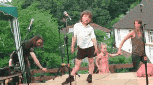 http://media.giphy.com/media/jMWkAGK58Q396/giphy.gif