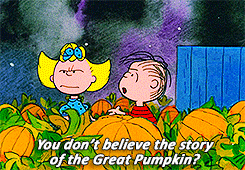 My-Favorite-Things-About-Halloween-in-gifs_charliebrownpumpkin