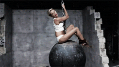miley cyrus animated GIF