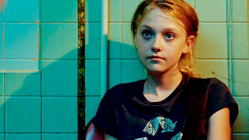 dakota fanning animated GIF