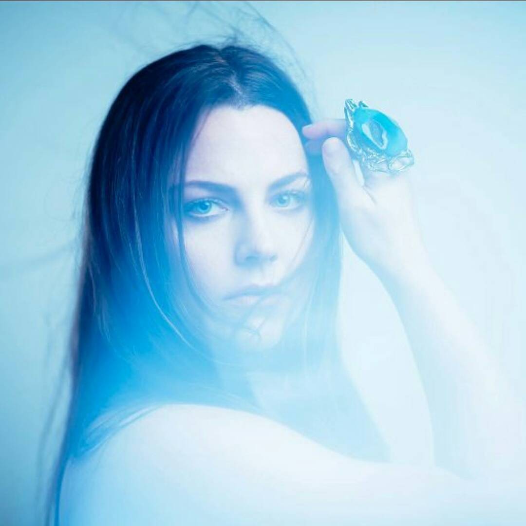 Amy Lee GIFs on GIPHY - Be Animated