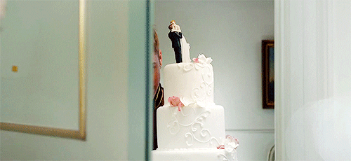 Топпер на свадебный торт: фигуры, надписи и модные тенденции