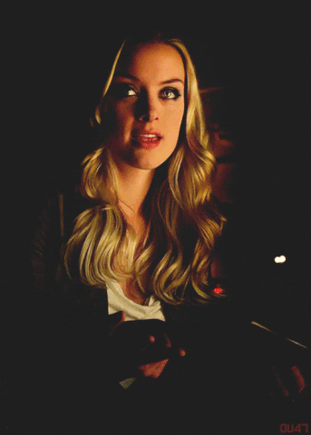 Rachel Skarsten GIFs - Find & Share on GIPHY