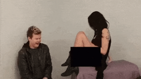 giphy.gif