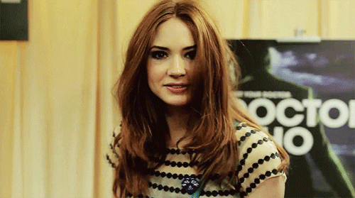 Karen Gillan Thumbs Up GIF - Find & Share on GIPHY