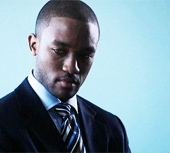Lee Thompson Young Sag Awards GIF