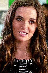 Zoey Deutch GIF - Find & Share on GIPHY