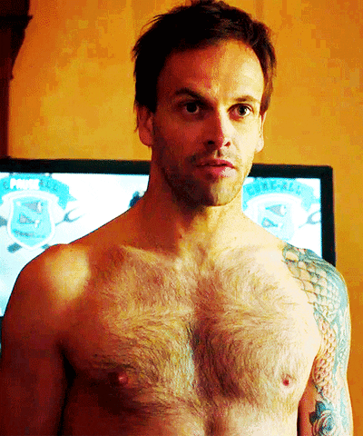 Jonny Lee Miller GIF - Find & Share on GIPHY