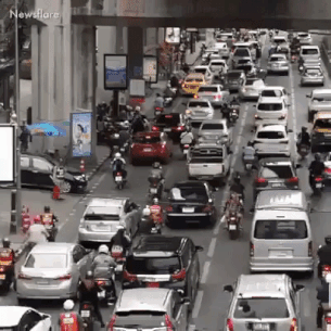 Traffic in Bangkok in random gifs
