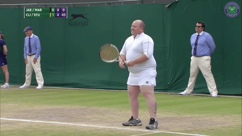 Male tennis fan invited to join Wimbledon womens match 