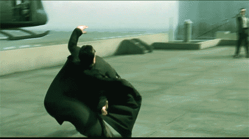 Escena emblemática de Keanu Reeves en Matrix.- Blog Hola Telcel 