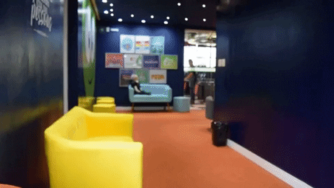 Hurry Up Running GIF by Reclame AQUI - Find & Share on GIPHY