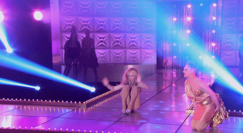 giphy.gif
