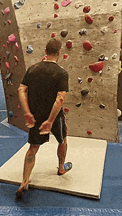 No Hand Climbing in funny gifs
