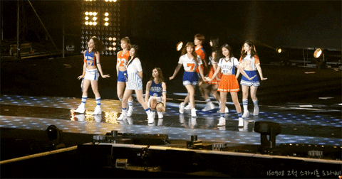 안무 안틀린척 하는 정연 | 인스티즈