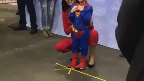 Wonder Women Tickles Supersman