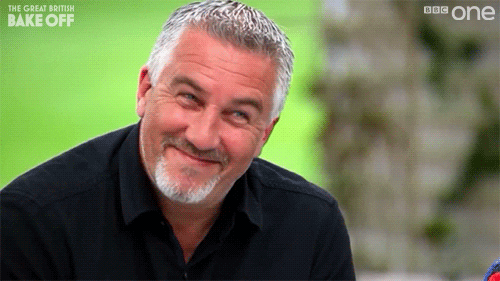 Paul Hollywood shakes his finger knowingly at a contest of Great British Bakeoff