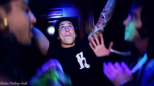 kellin quinn gif find amp share on giphy kellin quinn gif find amp share on giphy