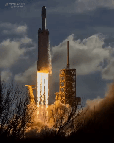 SpaceX Falcon Heavy in science gifs