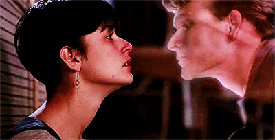  Patrick Swayze and Demi Moore kissing in Ghost.