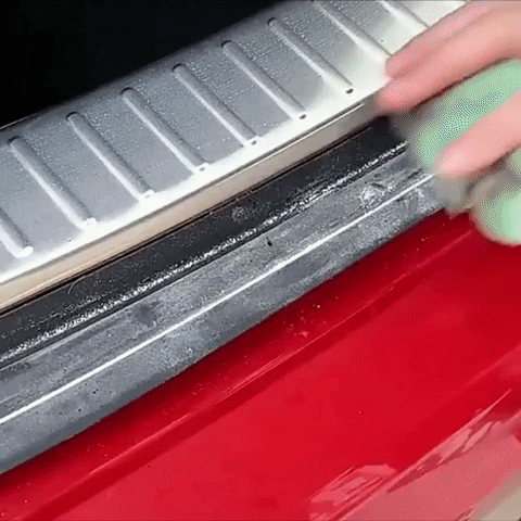 Video showing how effective and versatile Magiclean is