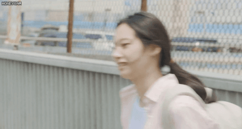 Oh Han Seol trong MV Highlight Reel Love Yourself (BTS) 