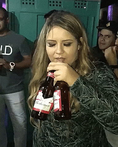 Giphy Downsized Large Gif 307 384 Gif Cerveja Bebendo Cerveja Gif