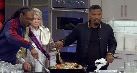 Martha And Snoop GIF by VH1 - Find & Share on GIPHY