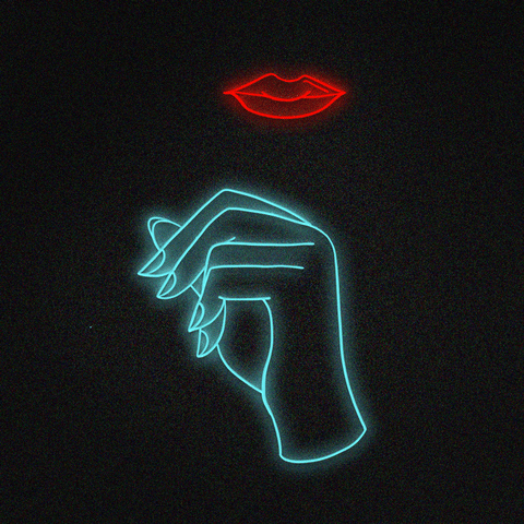 GIF: Prst na ustnici kot simbol tišine.
