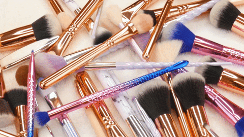 USE OF MAKEUP BRUSHES BEAUTY BLOG