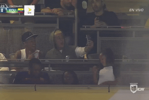 Justin Bieber Selfie GIF by Univision Deportes