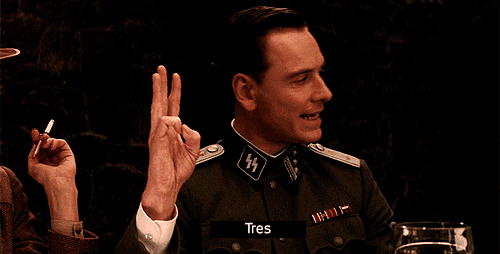 Personaje de las películas de Tarantino preguntando si su personaje tiene tres dedos.- Blog Hola Telcel