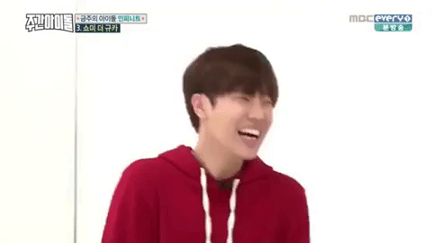 K-Pop Laughing GIF - Find & Share on GIPHY