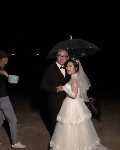 Gif of how to make a special photo of a wedding