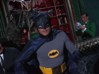 Batman bailando de emoción por el estreno de Batman Azteca: Choque de Imperios en HBO Max.- Blog Hola Telcel