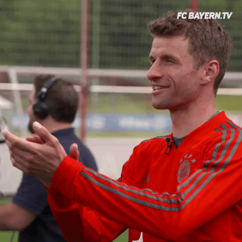 Oh No Lol GIF by FC Bayern Munich