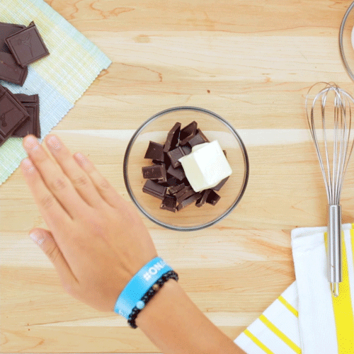 Brownies GIF Find & Share on GIPHY