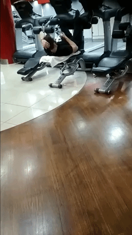 Gym nowdays in funny gifs