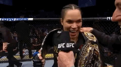 Vitória de Amanda Nunes rende chuva de elogios e bônus do UFC 