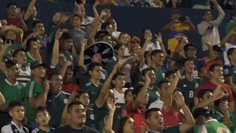aficionados mexicano apoyando a México en #QatarEnTusManos.- Blog Hola Telcel